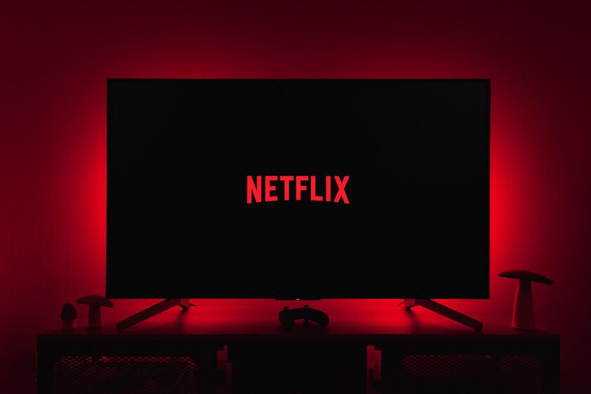 Gran giro en la estrategia de Netflix: estudian lanzar planes más baratos de streaming… con publicidad